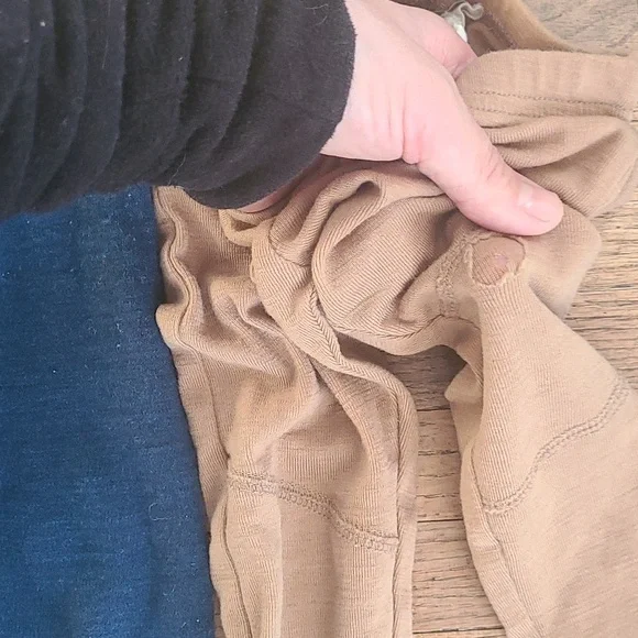 Merino Wool Base Layer Lot - Picture 3 of 9